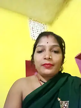 Snapshot of Samiya-143 chatting on 11/08/25, 07:56 Samiya-143 online show from 11/08/25, 07:56