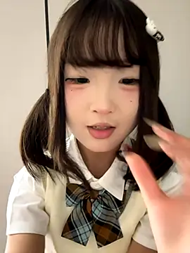 Snapshot of lelebaybay888 chatting on 11/09/25, 04:05 lelebaybay888 online show from 11/09/25, 04:05