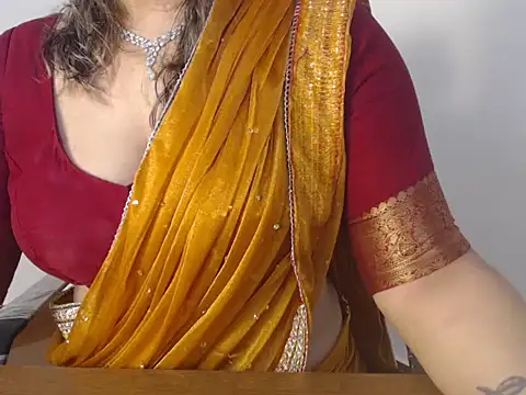 Snapshot of Mallu_gowri_indan chatting on 06/12/26, 07:18 Mallu gowri indan online show from 06/12/26, 07:18