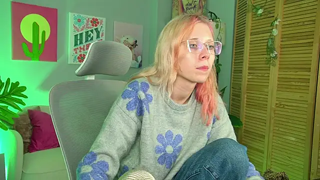 SakuraBliss online show from 11/04/25, 05:01