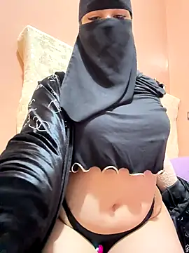 Snapshot of _Laiali_ chatting on 01/06/26, 01:59 Laiali online show from 01/06/26, 01:59