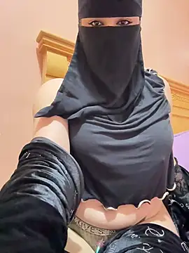 Snapshot of _Laiali_ chatting on 02/02/26, 03:44 Laiali online show from 02/02/26, 03:44