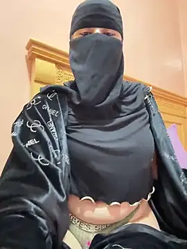 Snapshot of _Laiali_ chatting on 02/03/26, 02:00 Laiali online show from 02/03/26, 02:00