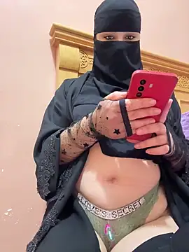 Snapshot of _Laiali_ chatting on 02/10/26, 01:04 Laiali online show from 02/10/26, 01:04