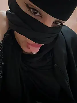 Snapshot of _Laiali_ chatting on 02/22/26, 09:24 Laiali online show from 02/22/26, 09:24