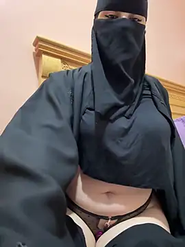 Snapshot of _Laiali_ chatting on 03/05/26, 10:17 Laiali online show from 03/05/26, 10:17