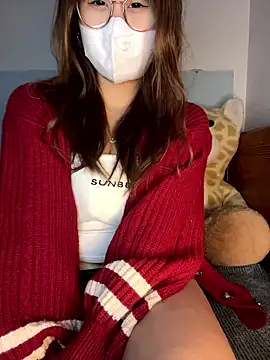 Snapshot of Meowyeuk6 chatting on 01/07/26, 03:47 Meowyeuk6 online show from 01/07/26, 03:47