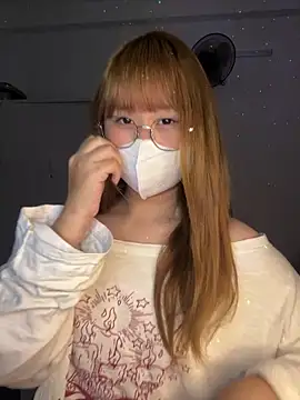 Snapshot of Meowyeuk6 chatting on 03/06/26, 05:59 Meowyeuk6 online show from 03/06/26, 05:59