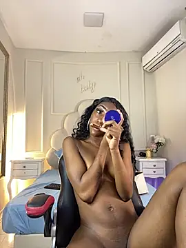 Snapshot of Anamonrroe chatting on 11/14/25, 04:49 Anamonrroe online show from 11/14/25, 04:49