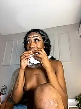 Snapshot of Anamonrroe chatting on 11/19/25, 12:49 Anamonrroe online show from 11/19/25, 12:49