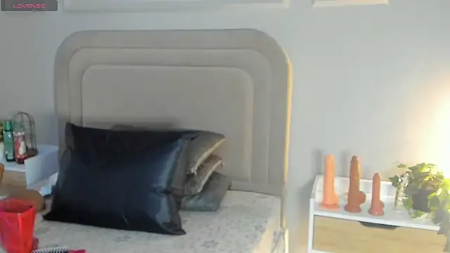 Snapshot of Anamonrroe chatting on 02/11/26, 07:52 Anamonrroe online show from 02/11/26, 07:52