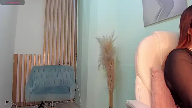 MacarenaRosse online show from 10/11/25, 07:45