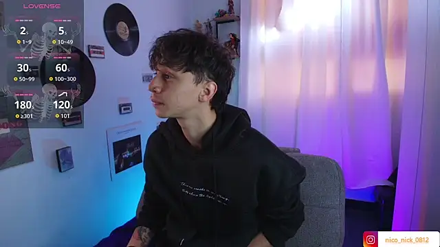 Snapshot of Nick_Bangover_ chatting on 09/26/25, 05:17 Nick Bangover  online show from 09/26/25, 05:17