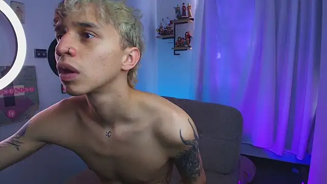 Snapshot of Nick_Bangover_ chatting on 01/18/26, 07:39 Nick Bangover online show from 01/18/26, 07:39