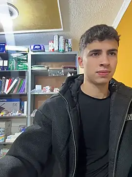 AdrianRinaldi online show from 05/04/26, 01:51