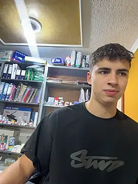 AdrianRinaldi online show from 05/07/26, 02:00
