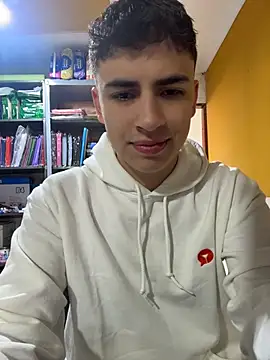AdrianRinaldi online show from 05/12/26, 01:30