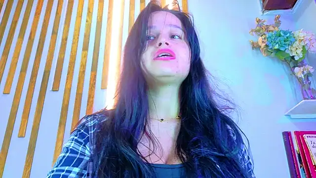 Jennifer Vega1 online show from 10/05/25, 07:01