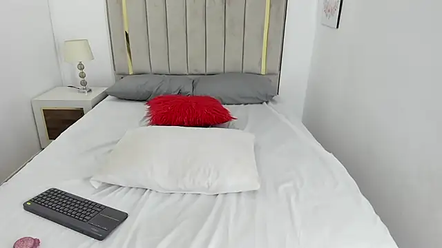 lapiz lazuli12 online show from 11/20/25, 07:13