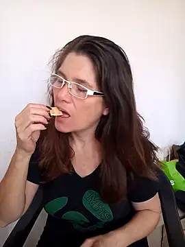 Merida2276 online show from 11/15/25, 12:02