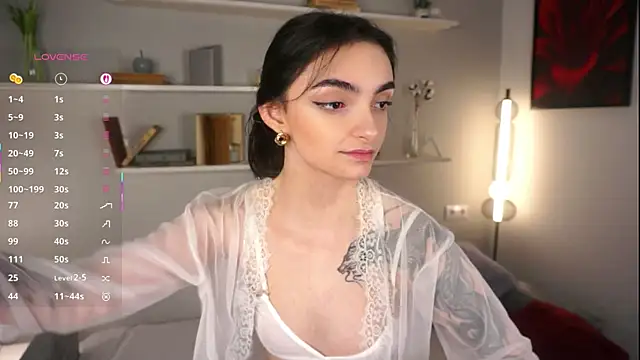 Snapshot of Morena_Dolce chatting on 10/05/25, 05:28 Morena Dolce online show from 10/05/25, 05:28