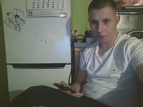 Aranox098 online show from 11/30/25, 09:52