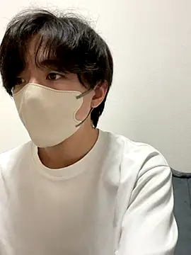 Yuma0718 online show from 10/15/25, 10:26