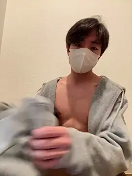 Yuma0718 online show from 04/25/26, 08:28