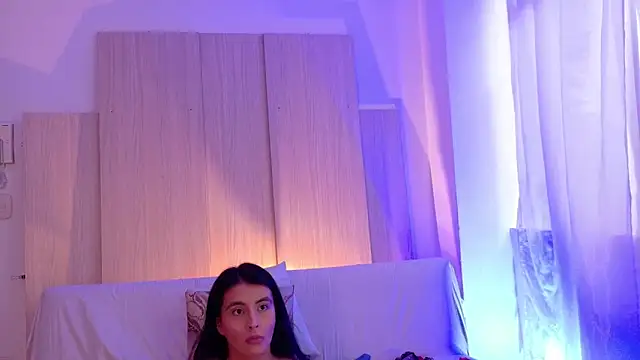 AliishaPss online show from 06/04/26, 04:35