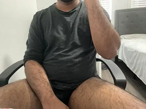 Snapshot of HothairyBoy2 chatting on 02/02/26, 05:55 HothairyBoy2 online show from 02/02/26, 05:55