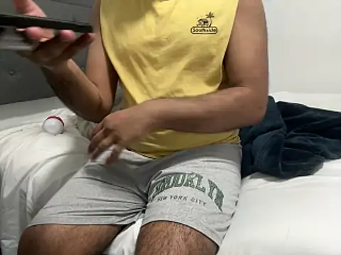 Snapshot of HothairyBoy2 chatting on 03/16/26, 03:12 HothairyBoy2 online show from 03/16/26, 03:12