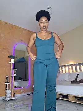 Naomi jhonson online show from 05/11/26, 06:19