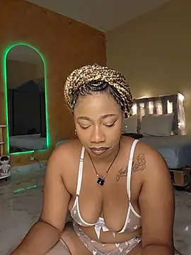 Naomi jhonson online show from 05/29/26, 02:48