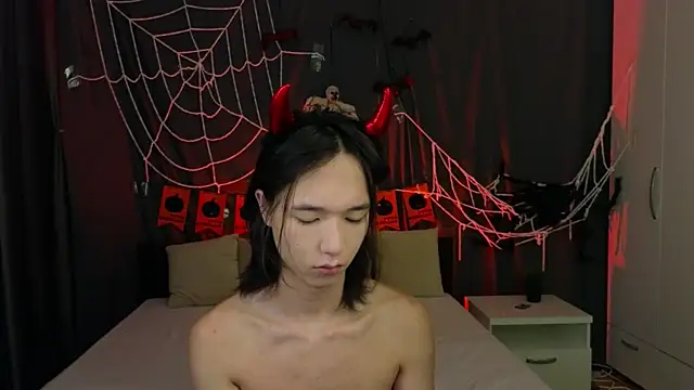 okerriella online show from 10/26/25, 05:30