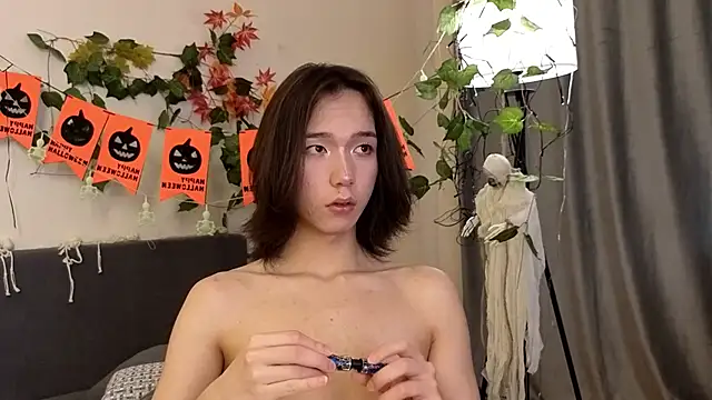 okerriella online show from 11/03/25, 02:13