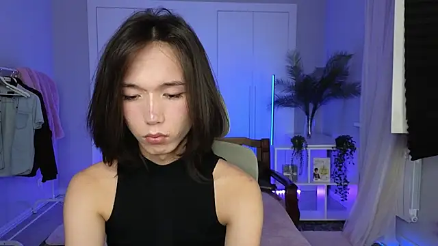 okerriella online show from 11/21/25, 07:23