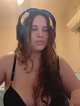 Mellhots2 online show from 06/05/26, 11:54