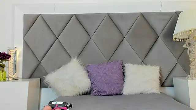 GiadaRizzo online show from 11/25/25, 05:35