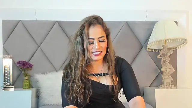 GiadaRizzo online show from 12/21/25, 03:41