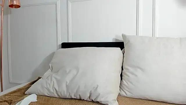 im Lorena online show from 11/12/25, 08:08