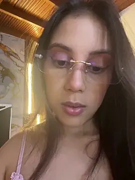 Snapshot of Harley_J_ chatting on 10/02/25, 12:12 Harley J online show from 10/02/25, 12:12