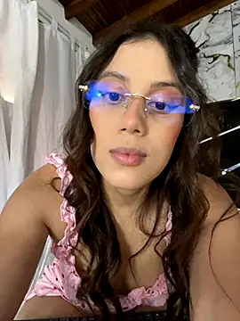 Snapshot of Harley_J_ chatting on 10/05/25, 12:36 Harley J online show from 10/05/25, 12:36