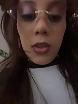 Snapshot of Harley_J_ chatting on 01/08/26, 12:40 Harley J online show from 01/08/26, 12:40