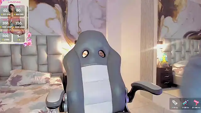 Elowen Clark online show from 09/13/25, 07:57