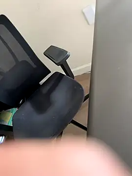 Snapshot of jimmy94595 chatting on 09/09/25, 04:17 jimmy94595 online show from 09/09/25, 04:17