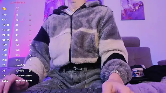 Snapshot of SebastianHilton chatting on 02/22/26, 12:36 SebastianHilton online show from 02/22/26, 12:36