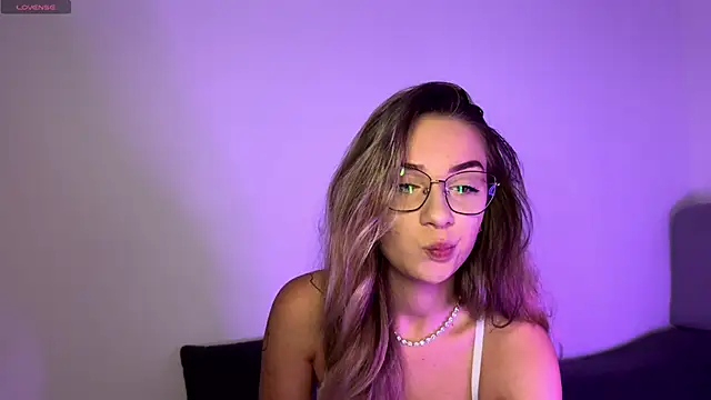 ScarlettSmithX online show from 11/10/25, 08:08