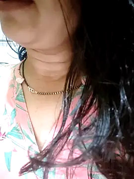 Snapshot of CUTE-PX chatting on 10/16/25, 03:35 CUTE-PX online show from 10/16/25, 03:35