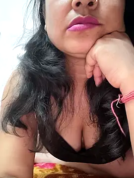 Snapshot of CUTE-PX chatting on 04/26/26, 04:04 CUTE-PX online show from 04/26/26, 04:04