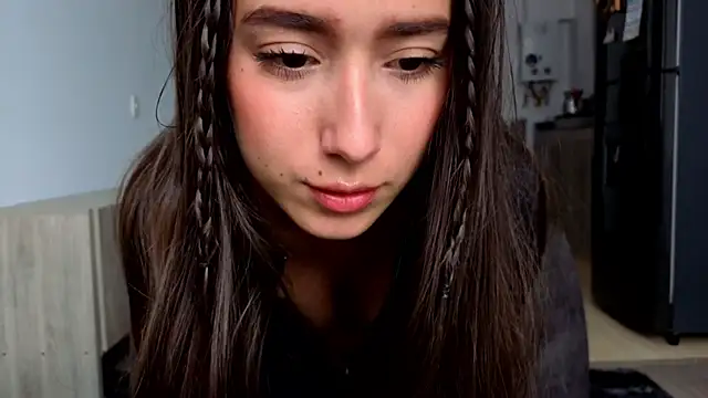 Adhara Kitten online show from 05/15/26, 01:40